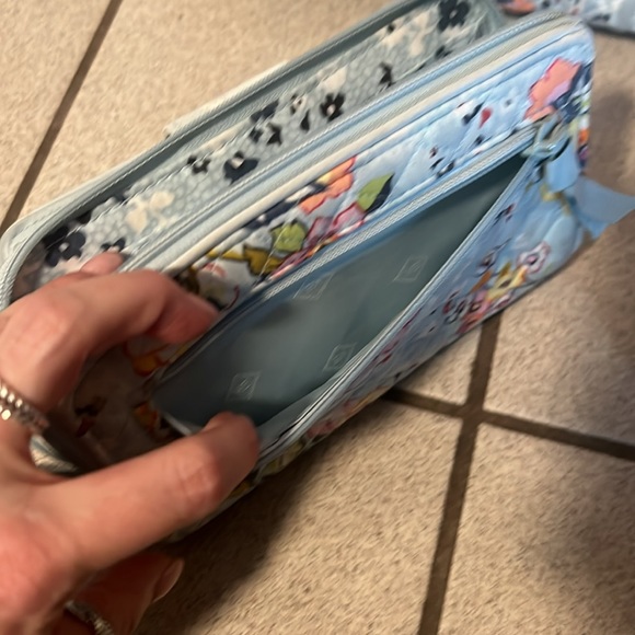 LIKE NEW - VERA BRADLEY 3 PIECE SET - Picture 12 of 14